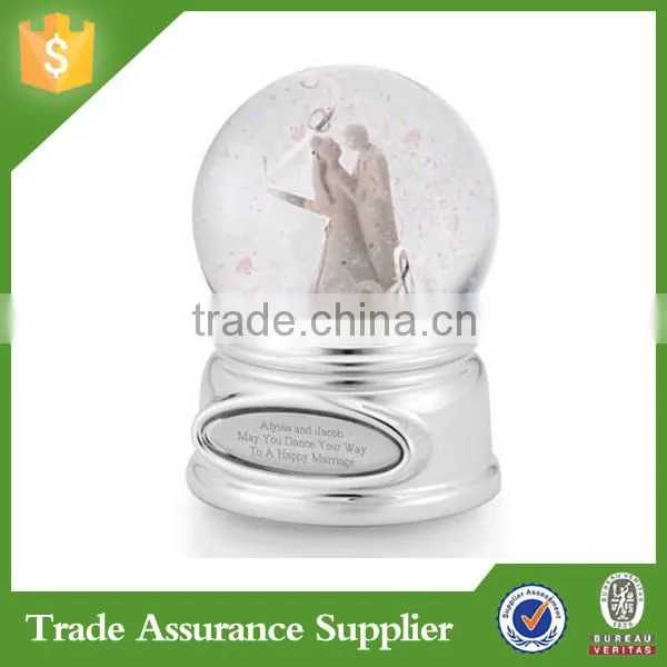 Top High Quality Resin Water Ball Price Snow Dome photo-4
