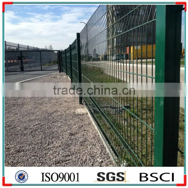 Hot Sale PVC Coated Fence photo-2