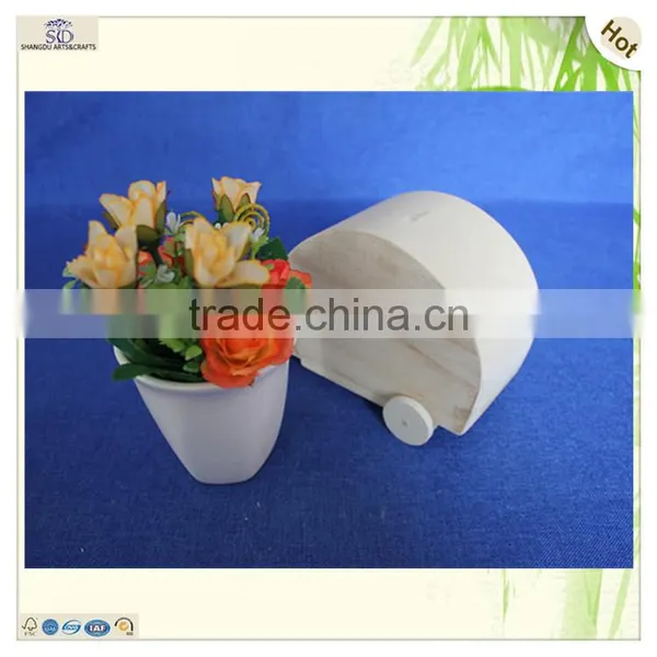 Animal Shape Lovely Style Paulownia Wooden Bird Nest House photo-4