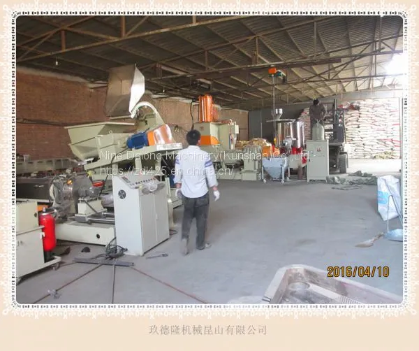 Low Smoking Halogen Free Granulator photo-3