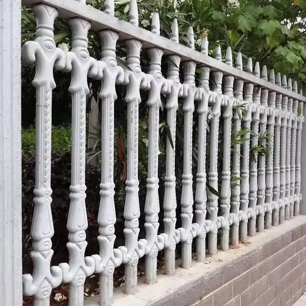 Concrete Precast Sword-shaped Fence for Villas, Yards, and Factory Areas, European-style Imitation Stone Railing and Wall photo-3