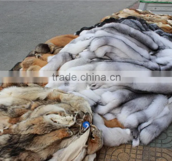 Top Quality Natural Color Red Fox Skin Natural Fur For Garment Wholepieces photo-2