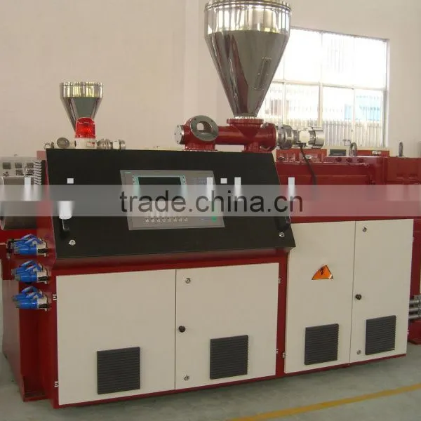 Twin Screw Extruder