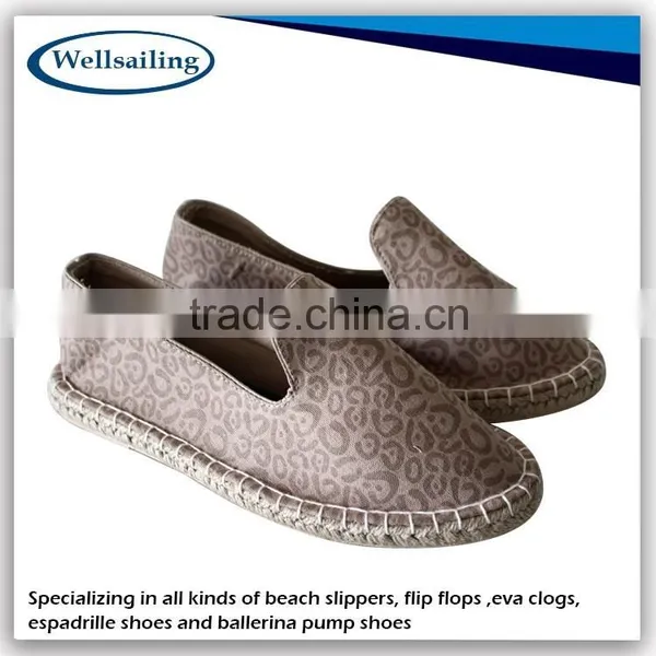 2015 Hot Selling Customized Design EVA Garden Shoe photo-6