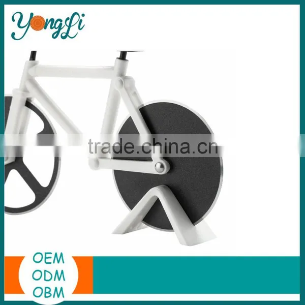 Great Decoration and Gift Stainless Steel Pizza Wheels With Display Stand photo-2