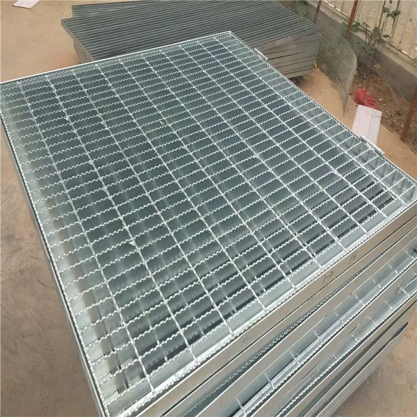 Hot Dipped Galvanised Grid Mesh Flooring For Rain Gutter Treads Steel Grating photo-2