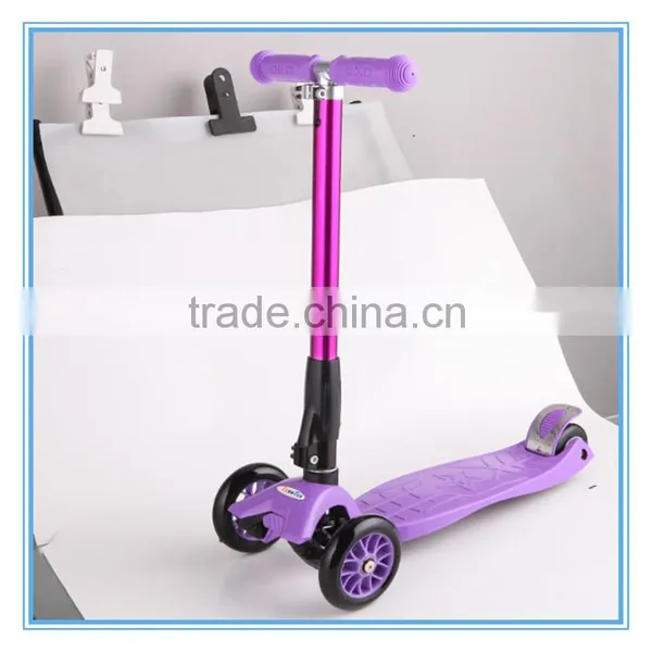 Made in China Fashionable Gift Items Kids Motor Scooter