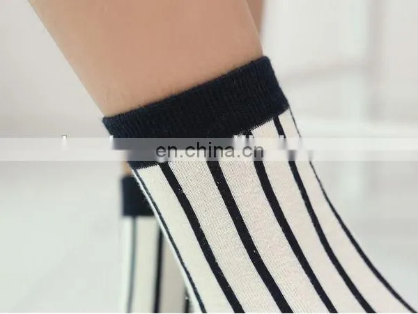 2016 Custom Fashion Boarding Machine Socks Professional Factory photo-6
