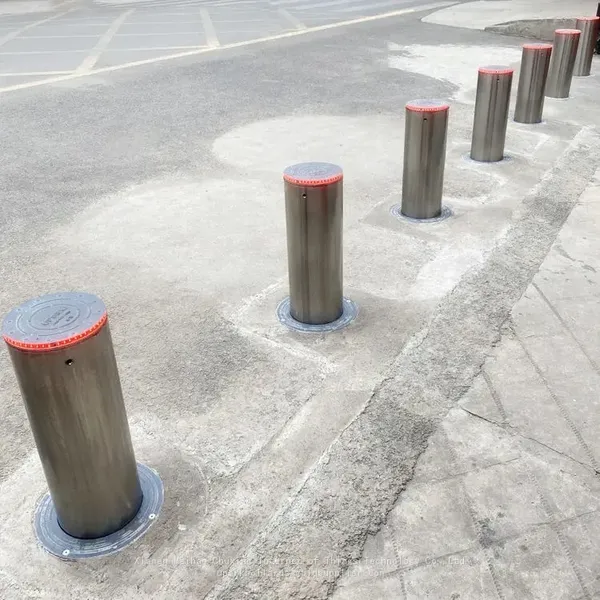 Commercial Rising Customized Electric Bollard 304 Stainless Steel Warning LED Light Security Bollard photo-5