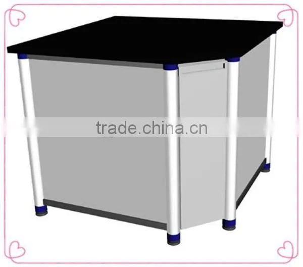 Standard Lab Corner Table photo-3