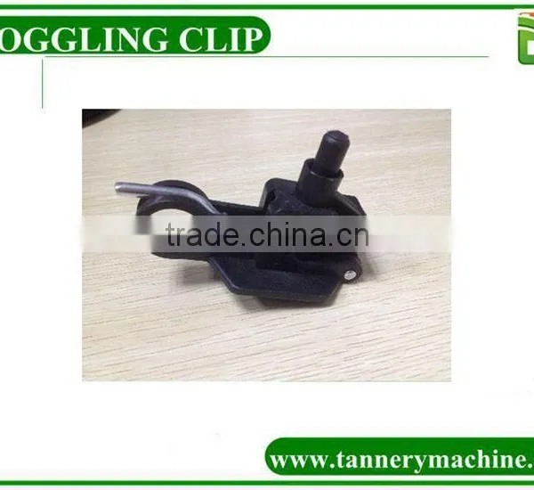 Common Plastic Toggling Machine Clips photo-3