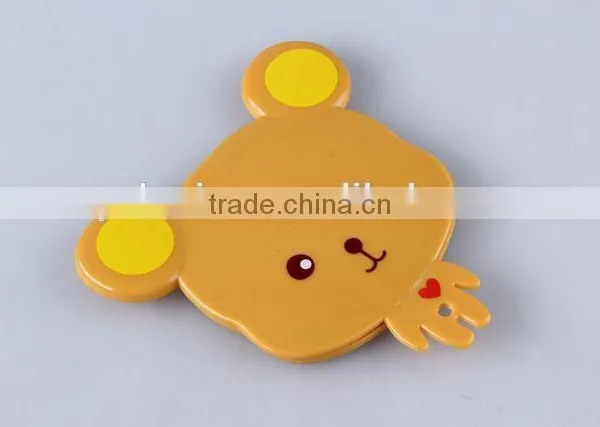 Cartoon Bear Shaped Printed Plastic Sliding Cover Mirror photo-2