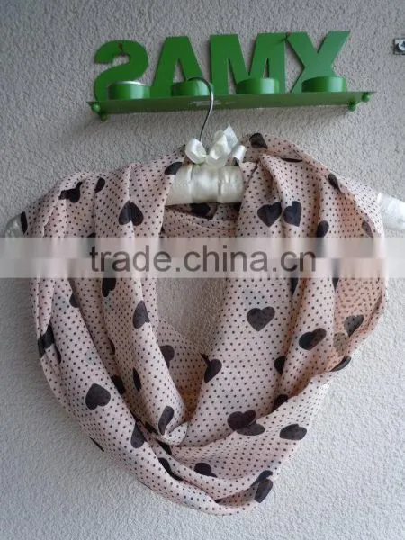 Valentine's Day Gift/ Infinity Circle Scarf, Women Heart Scarf, Infinity Cowl Scarf, Infinity Pink Heart Scarf, Women Fashion, g photo-4