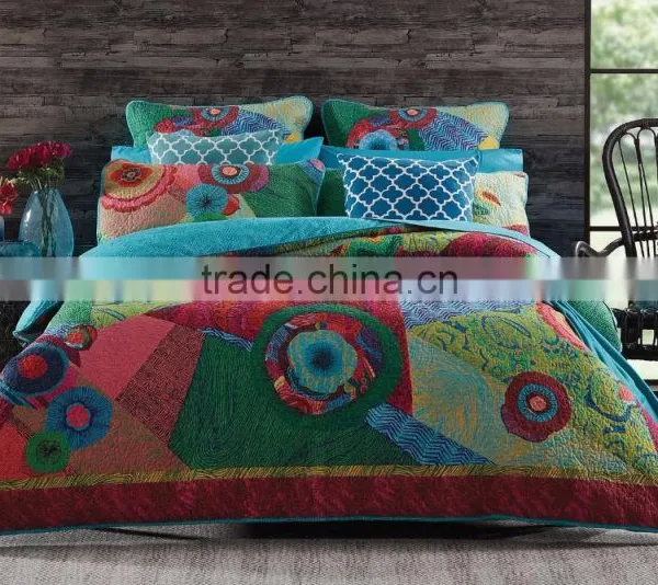 Bold and Abstract Style Quilt Cover photo-3