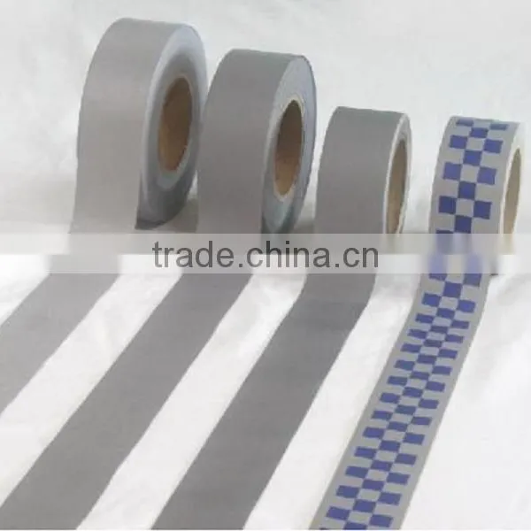 hi Vis Heat Transfer Reflective Segmented PET Film Laser Tape Iron on Fabric / Bags photo-3