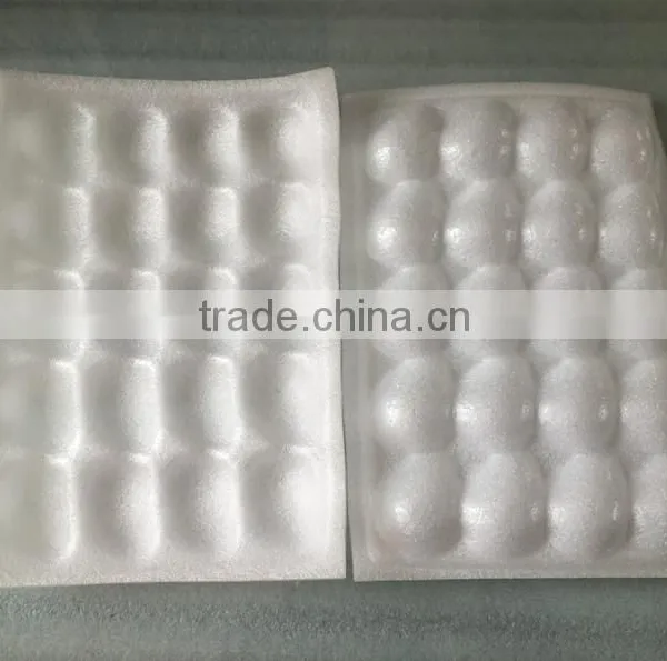 White Color Lightweight PE Strawberry Foam Tray photo-3