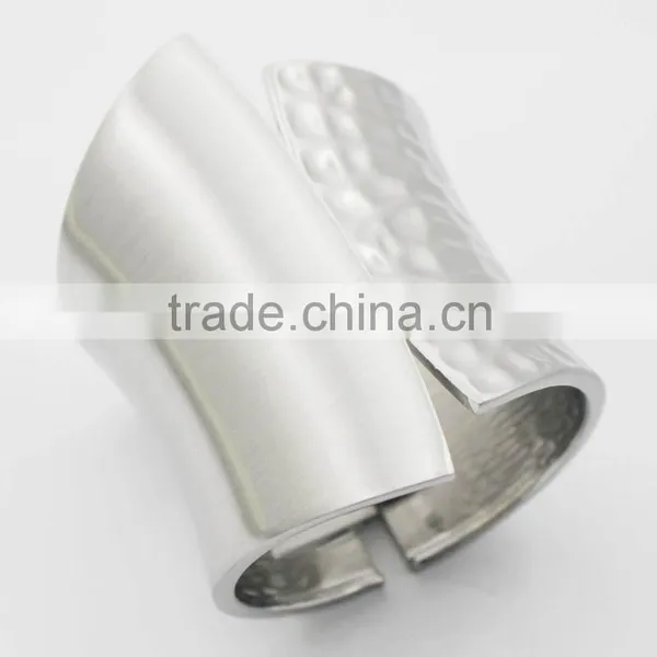 2015 Fashion Jewelry Alloy Customized Bangle Silver Plated Bangle photo-6