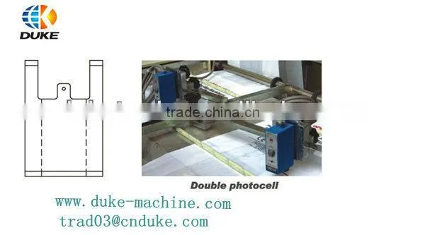High Speed Plastic T-shirt Bag Making Machine DFHQ-450X2 photo-4