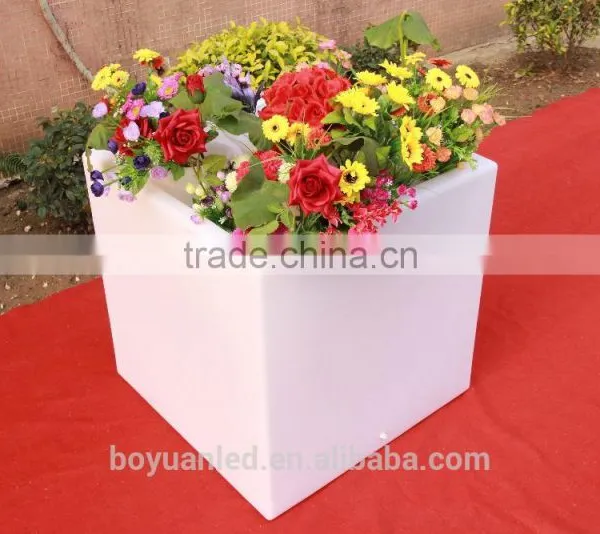 Plastic LED 16 Colors Changing Glowing Cubic Ice Bucket for Wine photo-5