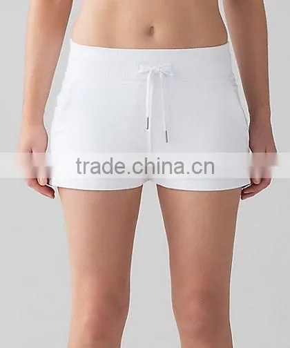 MGOO Factory Supplied White Slim Fit Shorts Woman Light Cotton Terry Fabric Sport Short Pants photo-2