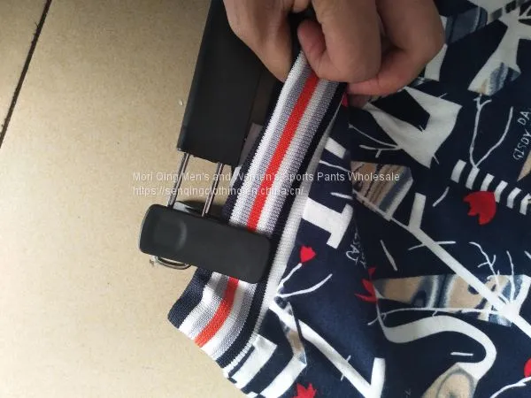 Summer Suit Men's Trend Five-point Sweatpants Color New Beach Pants photo-5