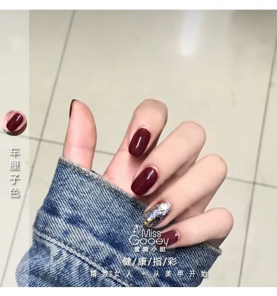 Monochromatic Nail Gels Color Full / Clear With Twist Cap & Applicator photo-3