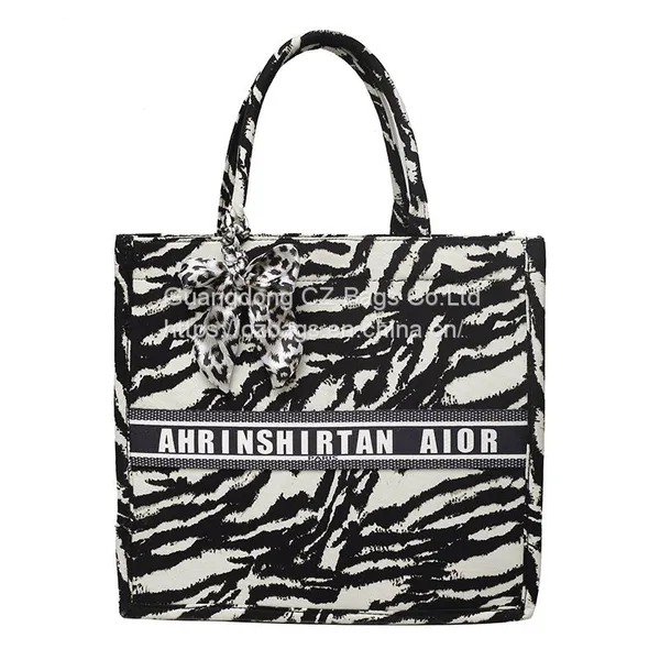 Woman Bag 2021 New Diana Bag Large Capacity Korean Simple Fashion One-shoulder Underarm Bag Multi-function Tote photo-3