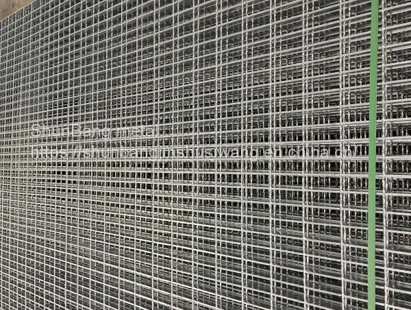 325 Metal Grating: Factory Pressure Welded Steel Grating, Car Wash Room Floor Drain Pool, Sewage Pool Grate, Galvanized Steel Grating photo-5