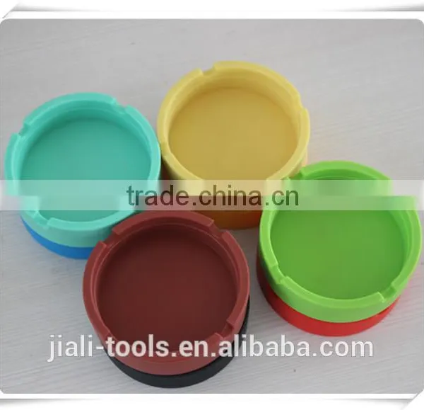 Portable Ashtray Made by Silica Gel photo-2