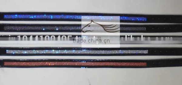 LEATHER BELT WITH CRYSTAL CHAIN.