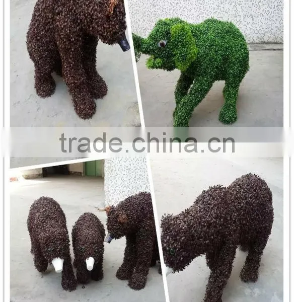 Lifelike Artificial Green Sculpture Simulation Animal