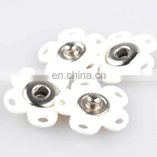 2015 New Fashion Metal Brass Nylon Plastic 20mm Button photo-4