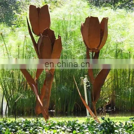 Garden Art Realistic Rose Corten Steel Sculpture photo-2