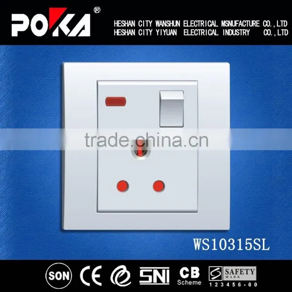15A Single Wall Outlet With Light
