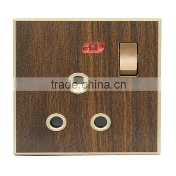 Switched 15A 3 Round Pin Socket