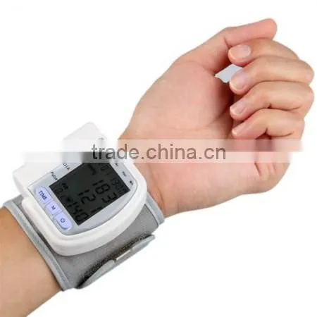 COLEMETER LCD Digital Wrist Blood Pressure Monitor Heart Beat Meter