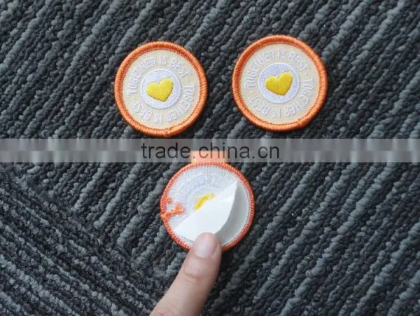 2016 China High Quality Personalized 3d Embroidery Patch for Dress photo-4