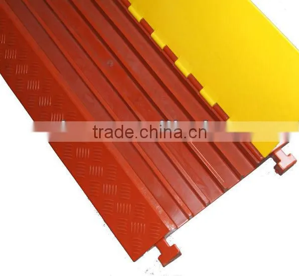Top Selling Products 2015 5 Channel Cable Cover/5 Ways Pvc Rubber Cable Cross photo-3