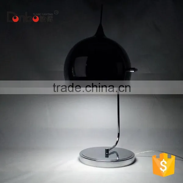 New Products 2016 Contemporary Colorful Acrylic Swing Arm Desk Lamp for Sale photo-2