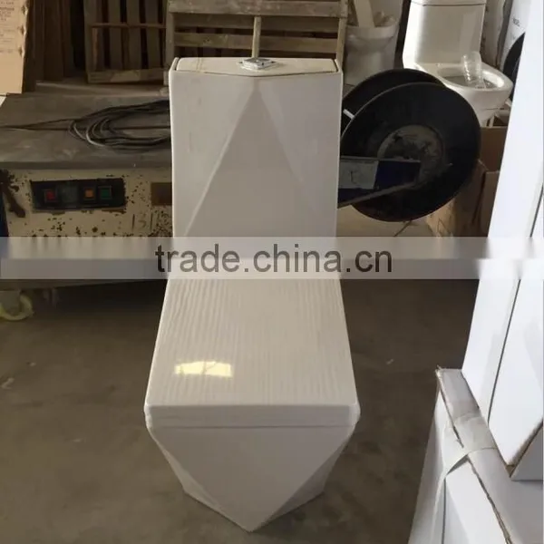 Sanitary Ware wc Toilet One Piece Toilet Ceramic Siphonic S-trap 300/400mm Toilet Factory Top Quaity Toilet Y8021 photo-2