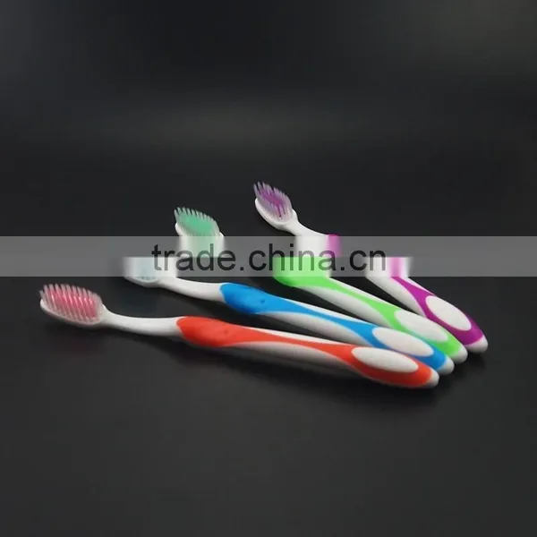 Wholesale Disposable Toothbrush With New Design Holder for Travel photo-3