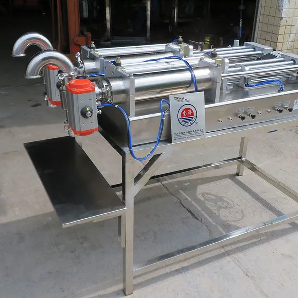1L-20L Semi-automatic Filling and Sealing Equipment for Large Barrels of Purified Water Bottled Water Equipment photo-3