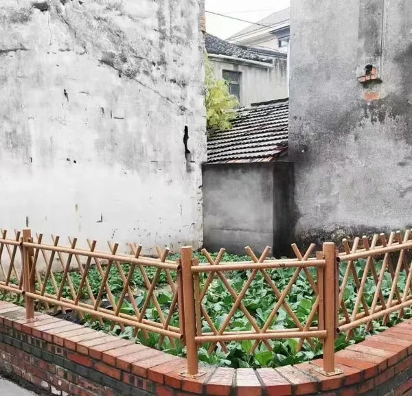 Durable Imitation Bamboo Fence Panels for Home and Farm Protection photo-3