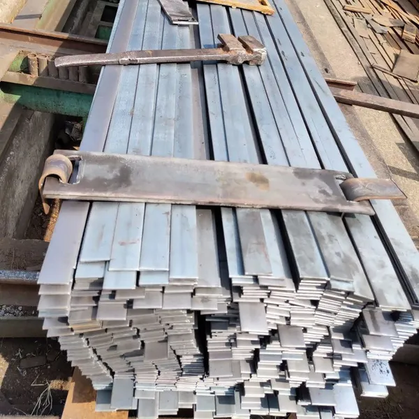 Hot Rolled Flat Steel Bar Carbon Steel Flat Bar Custom Length Support Cutting photo-3