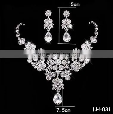 The Bride Wholesale Jewelry Necklace Bridal Three-piece Diamond Alloy Jewelry Set