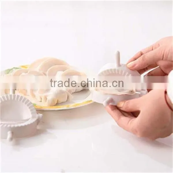 M045 High Quality Kitchen Tools Dumpling Maker Hand Dumplings Device Wholesale photo-2