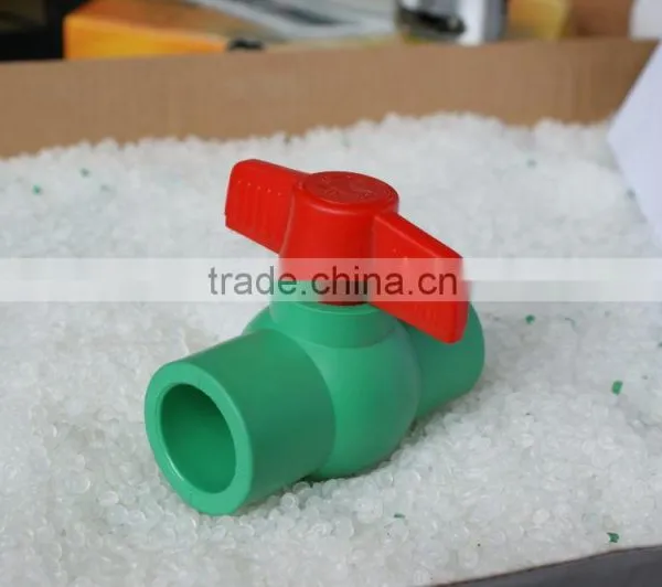 Low Price With Easy Assembly PPR Fittings Plastic Ball Valve photo-2