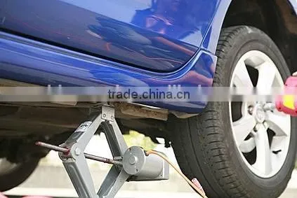 2000kgs 12 Volt Electric Hydraulic Car Jack photo-3