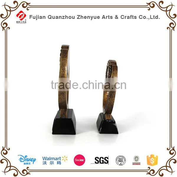 2015 Cheapest Polyresin Sports Trophy Cup photo-3