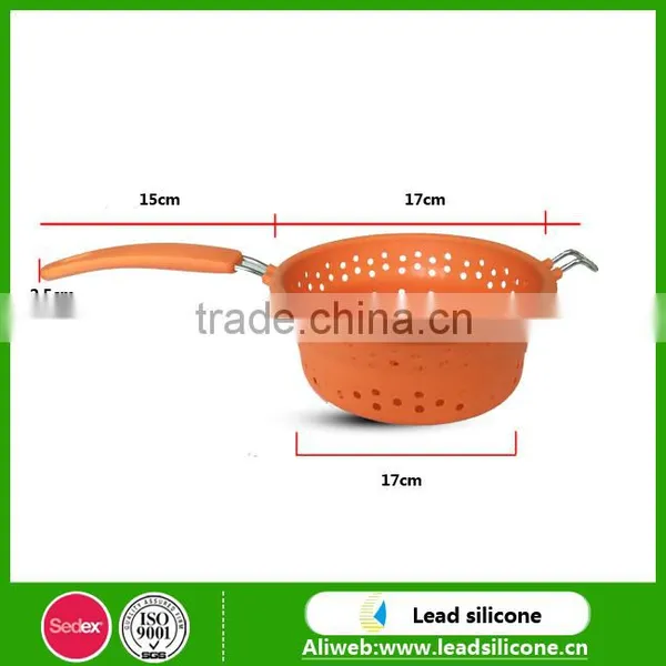 Soft Flexible Collapsible Silicone Colander For Kitchen Sink photo-2